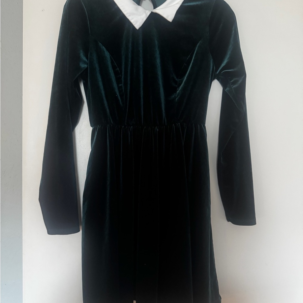 Green Velvet Long Sleeve Dress with White Peter Pan Collar | Size M